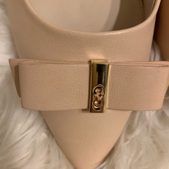 NWOB Size 6.5 COLE HAAN NUDE SKIMMER FLATS - Picture 3 of 8